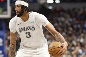 浓眉：我明天预计不会出战尼克斯 周五将会出战魔术